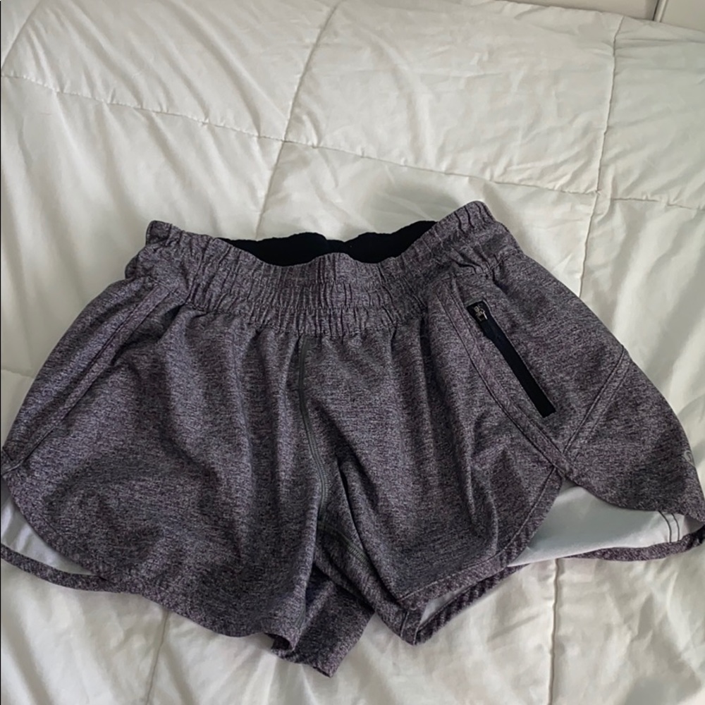 Lululemon tracker short 4”
